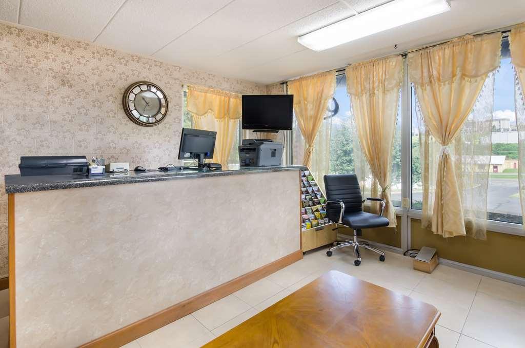 Americas Best Value Inn Wytheville Interior photo